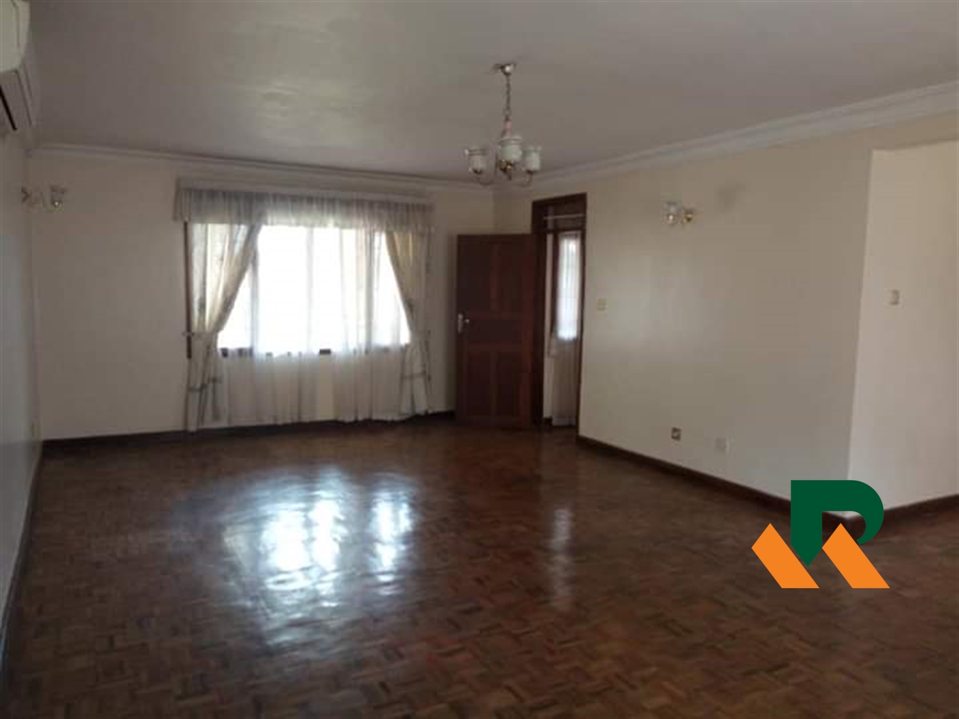 Storeyed house for rent in Bugoloobi Kampala