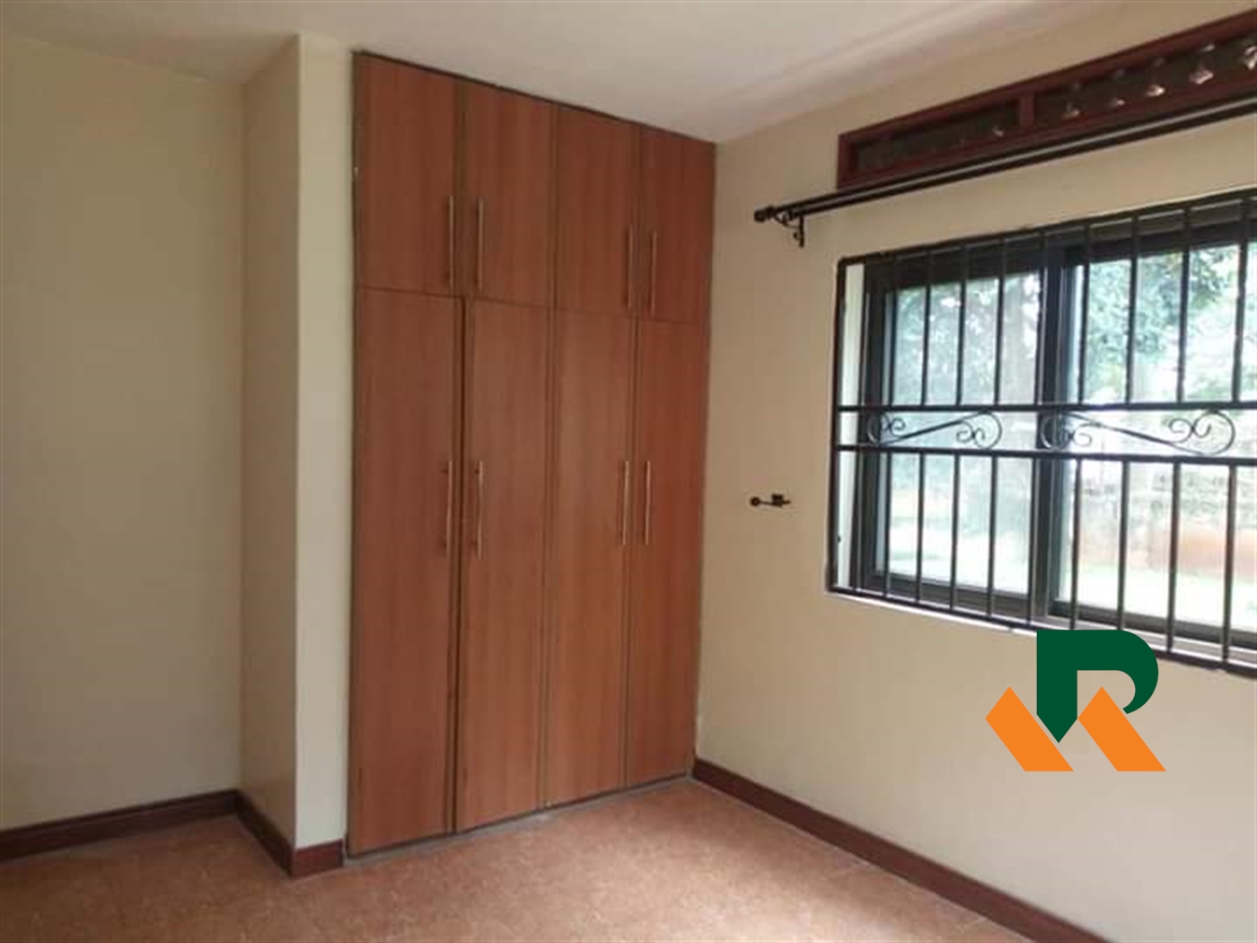 Storeyed house for rent in Bugoloobi Kampala