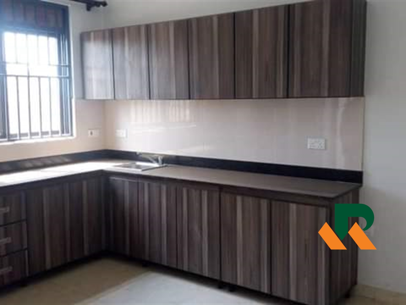 Apartment for sale in Bugoloobi Kampala