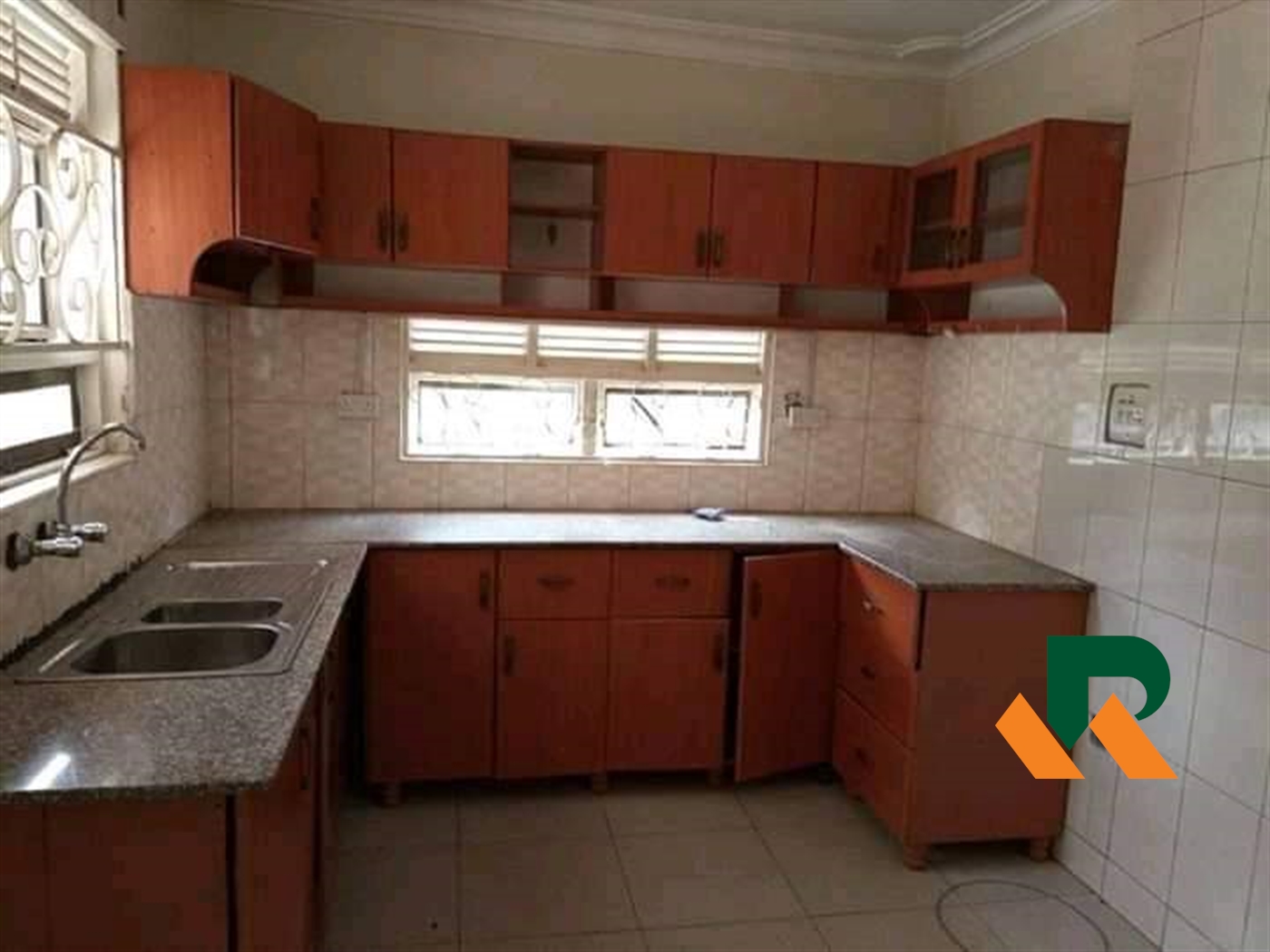 Bungalow for rent in Muyenga Kampala