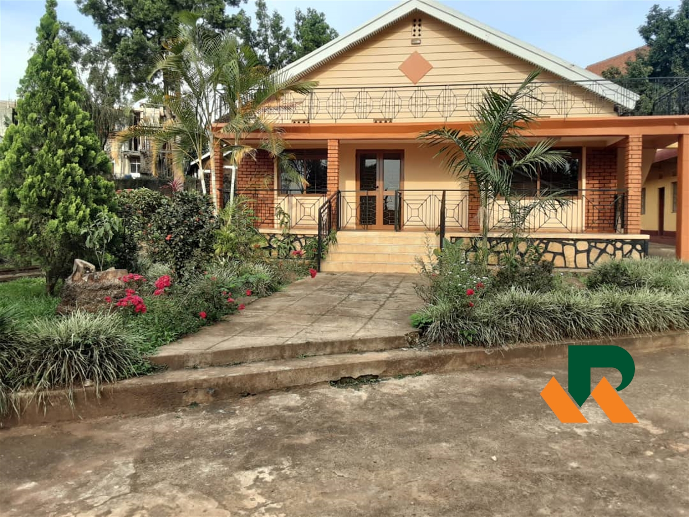 Bungalow for sale in Bukoto Kampala