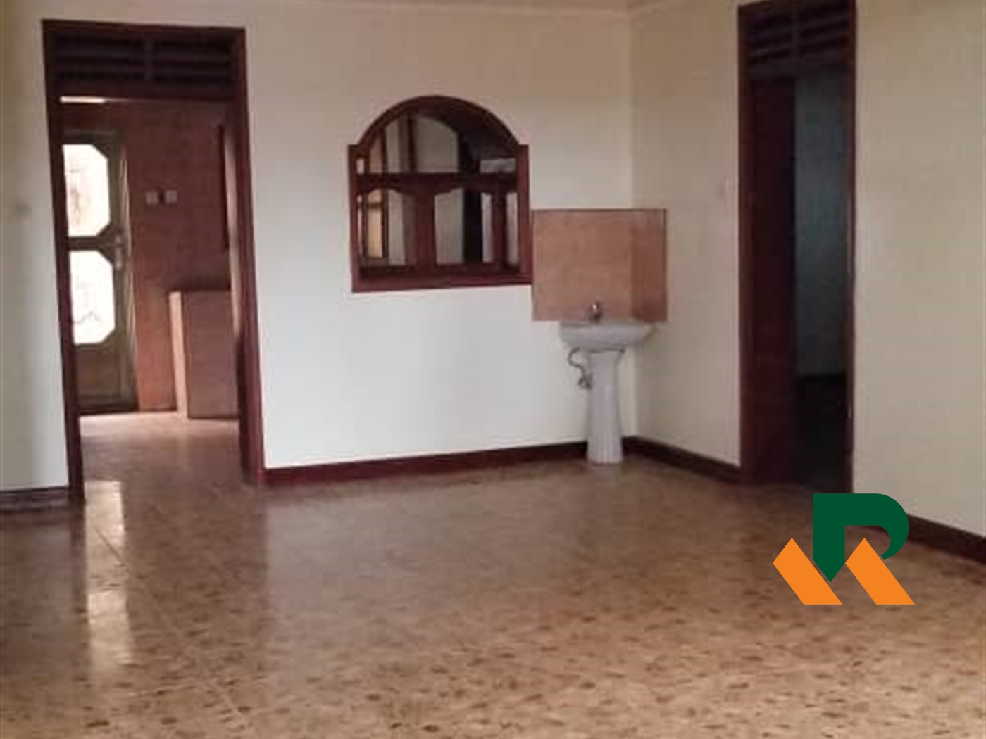 Storeyed house for rent in Mutungo Kampala