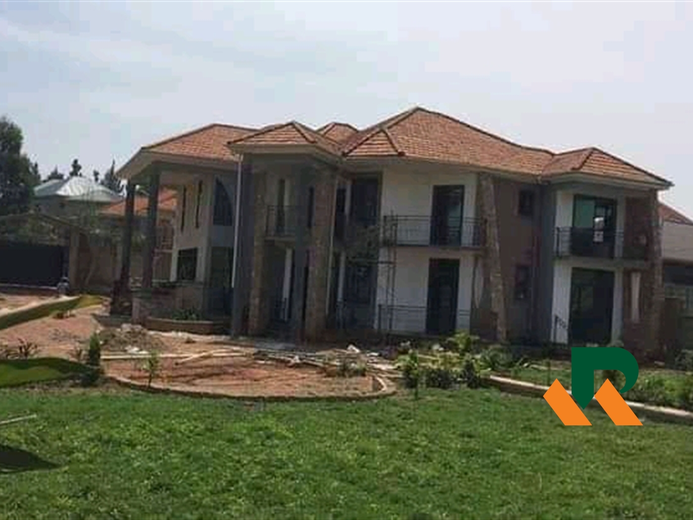 Storeyed house for sale in Kira Wakiso