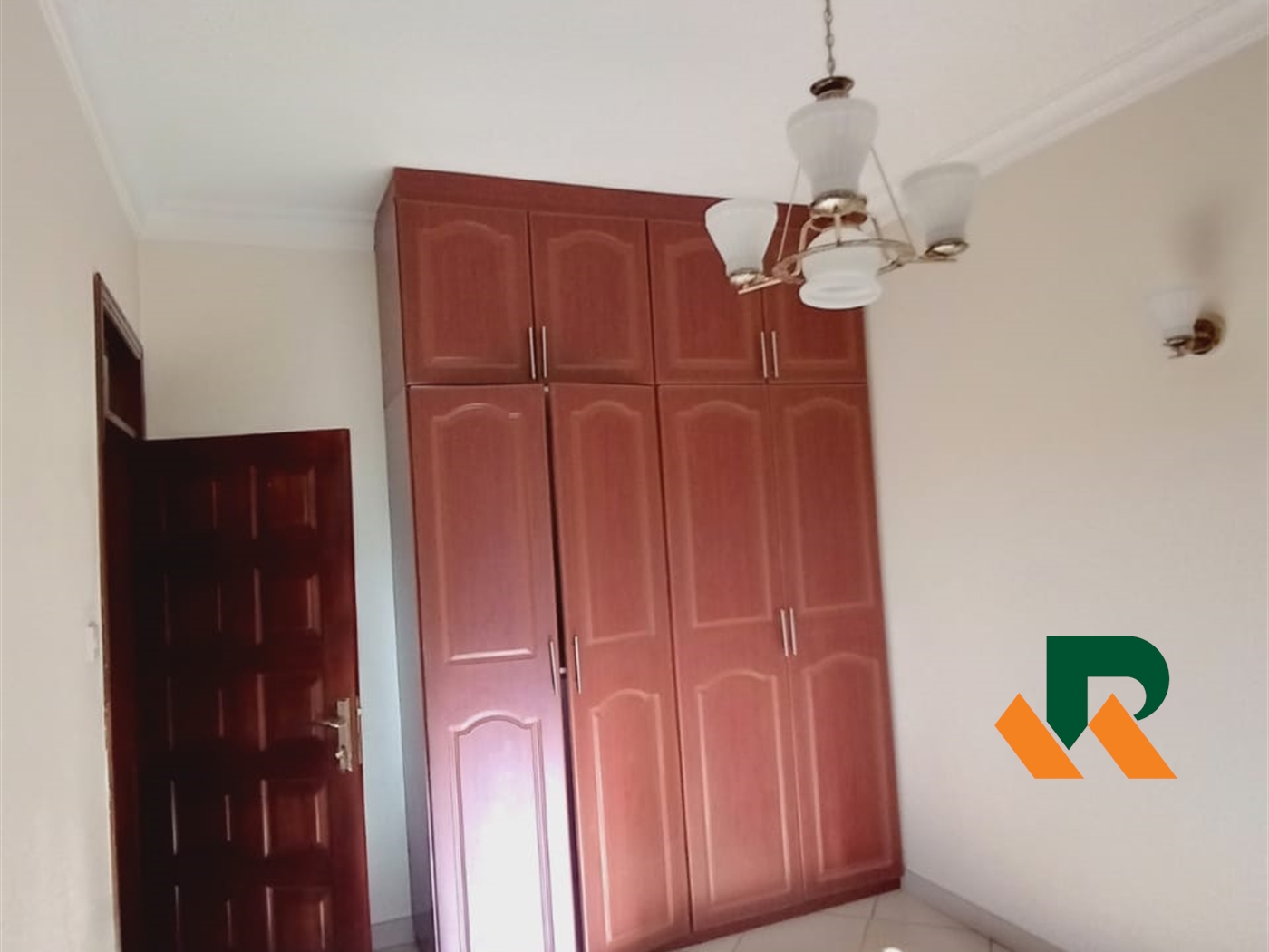 Storeyed house for rent in Muyenga Kampala