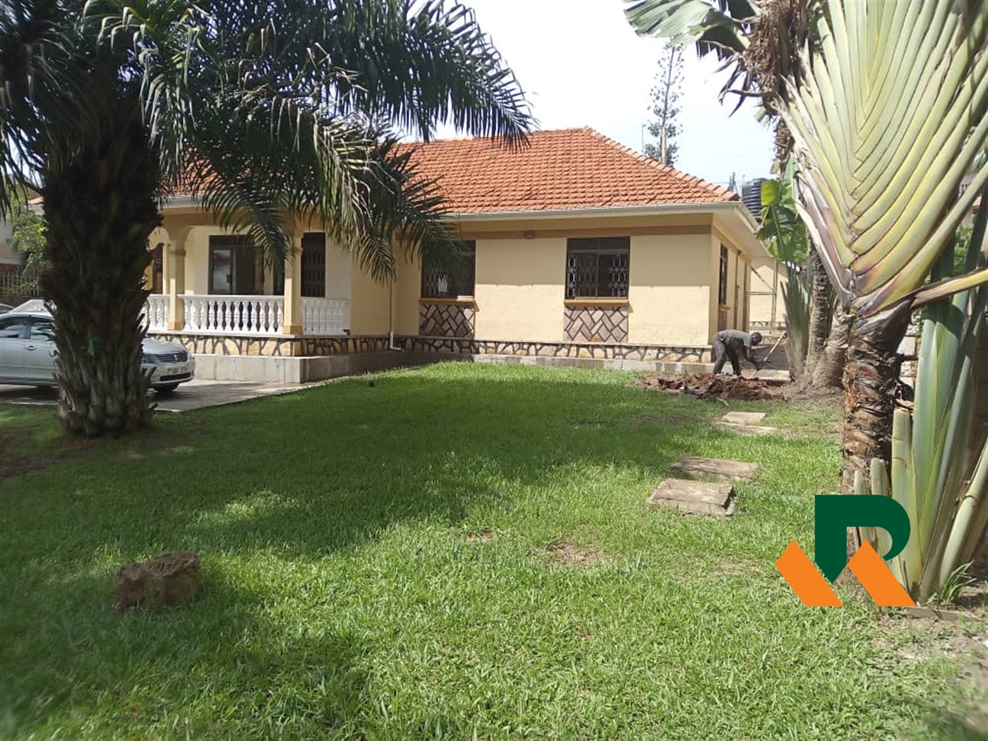 Bungalow for rent in Naalya Kampala