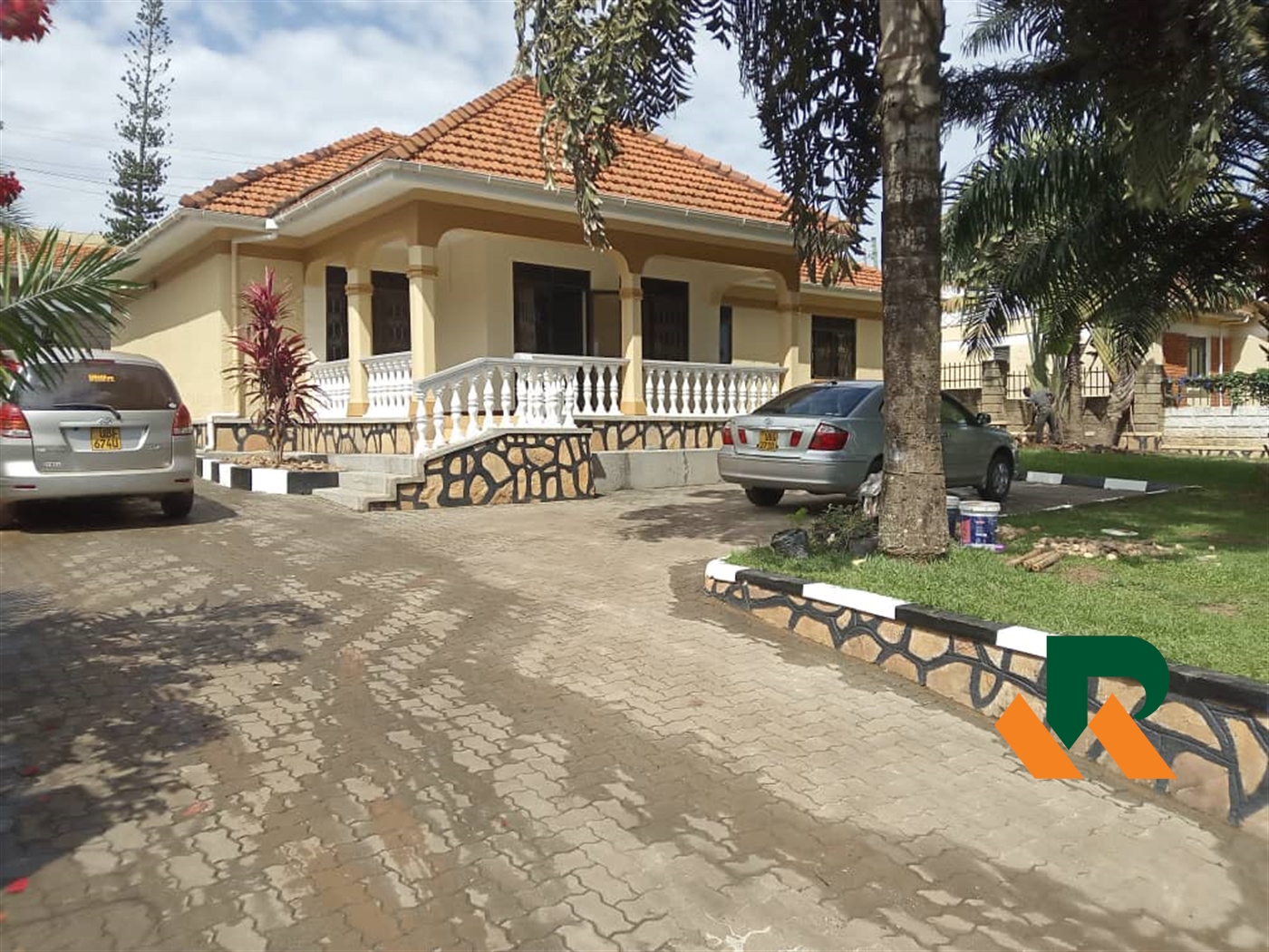 Bungalow for rent in Naalya Kampala