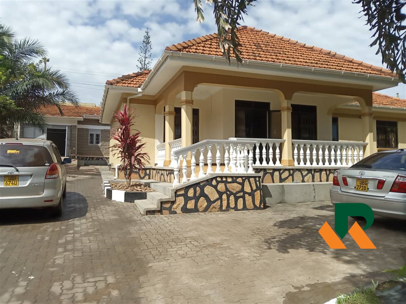 Bungalow for rent in Naalya Kampala