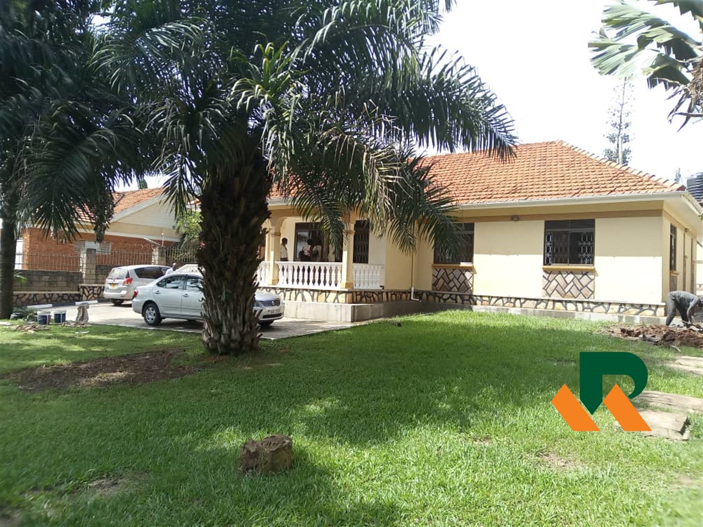 Bungalow for rent in Naalya Kampala