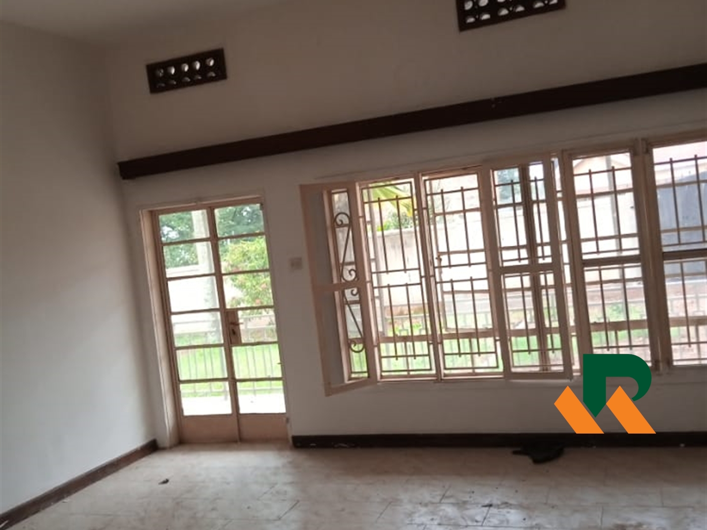 Bungalow for rent in Kansanga Kampala