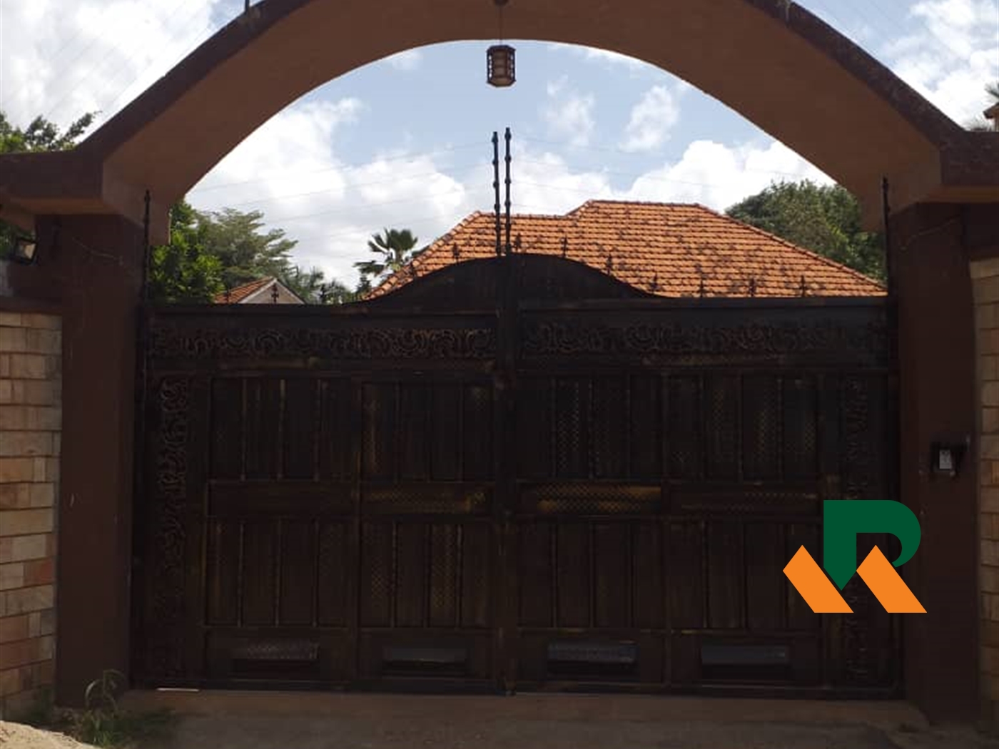 Storeyed house for sale in Bbunga Kampala