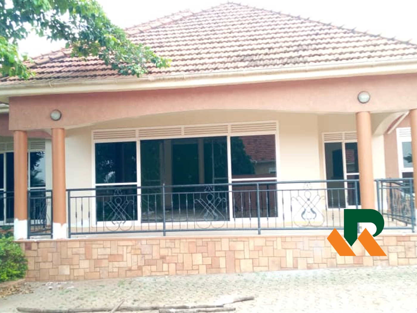 Bungalow for rent in Naalya Kampala