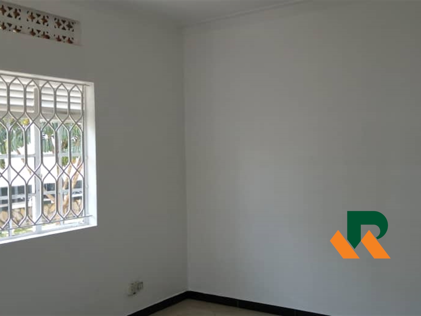 Bungalow for rent in Kololo Kampala