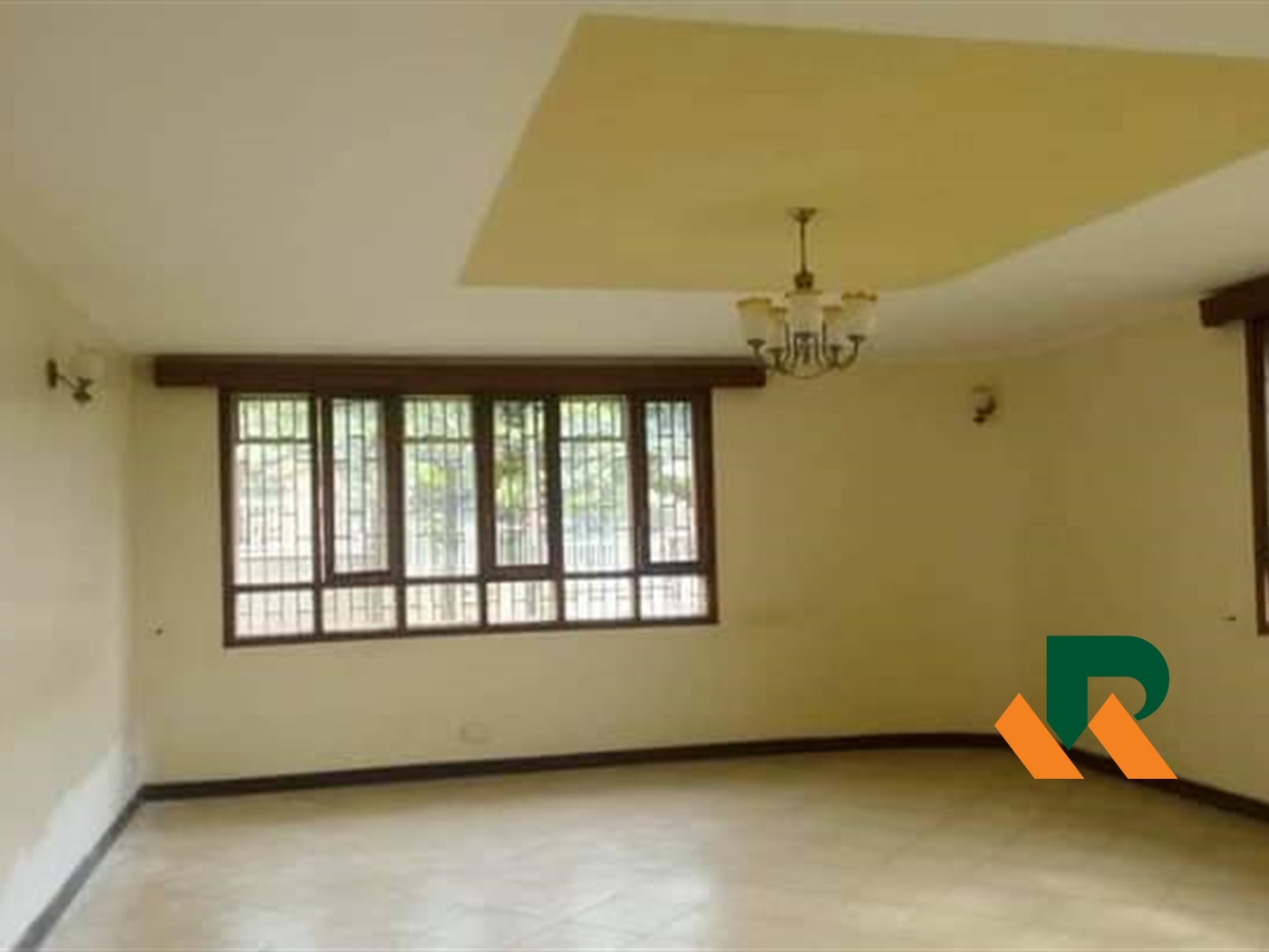 Storeyed house for rent in Muyenga Kampala