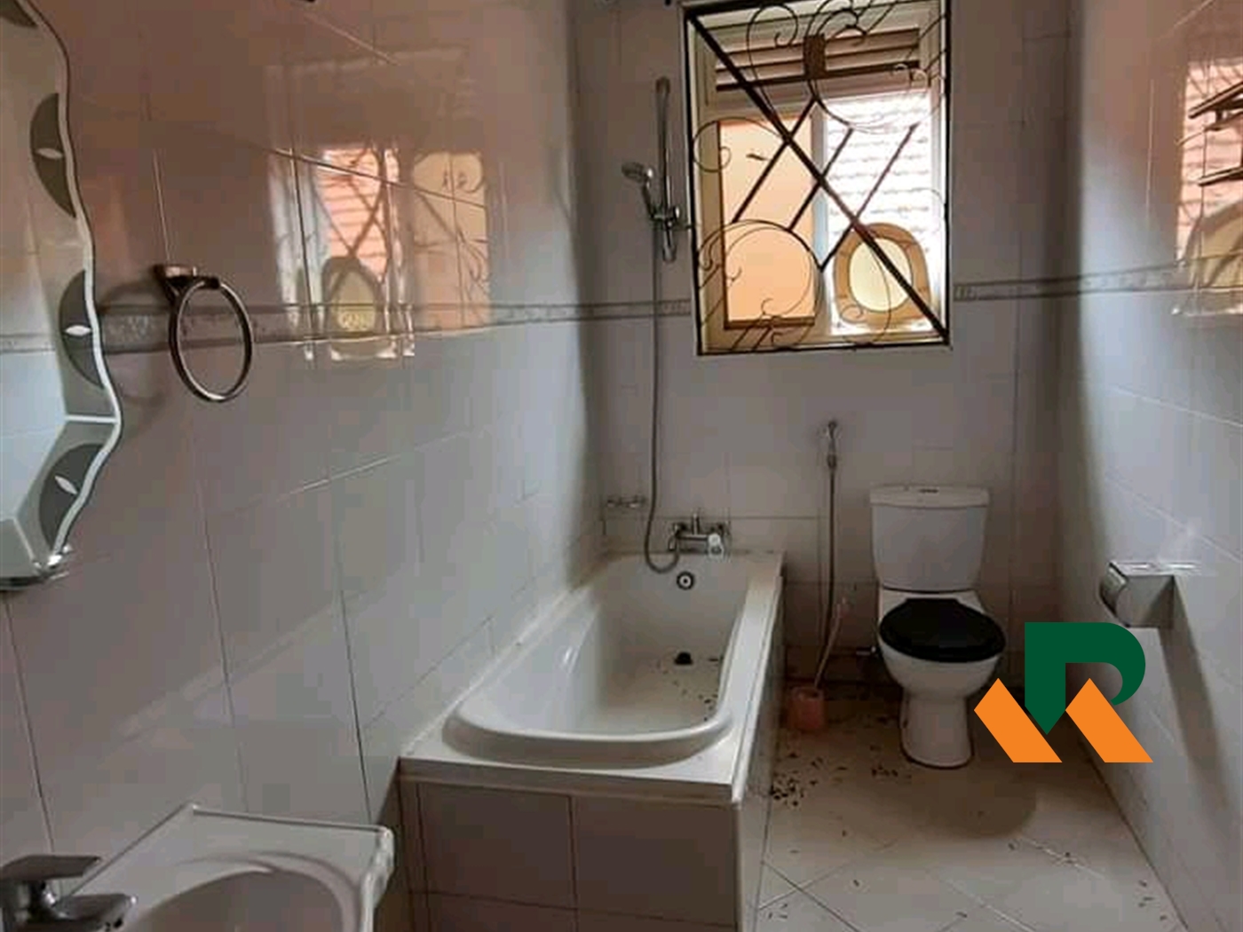 Bungalow for rent in Naalya Kampala