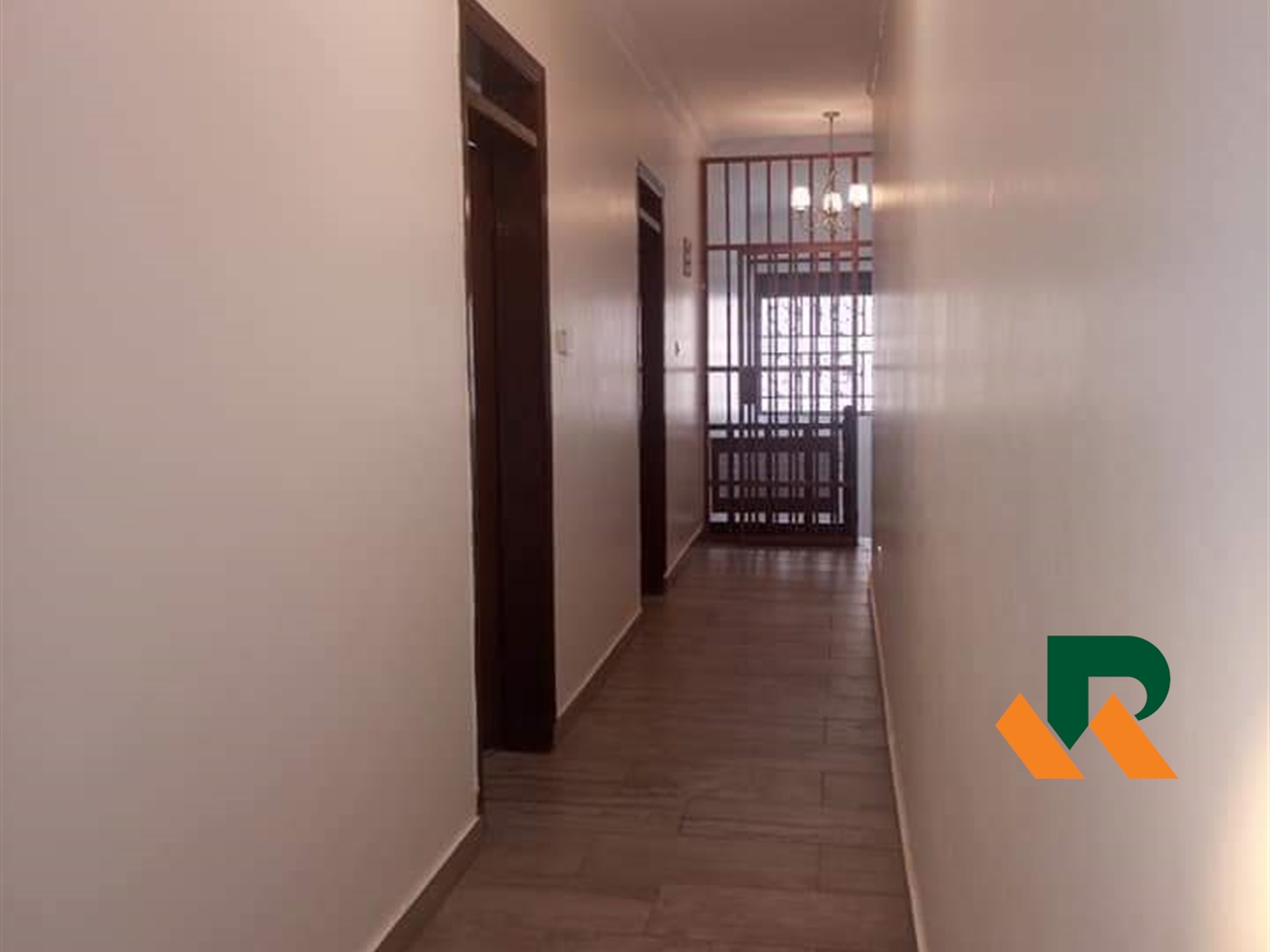 Storeyed house for rent in Bugoloobi Kampala