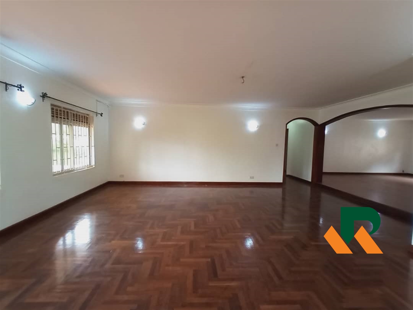 Bungalow for rent in Kololo Kampala