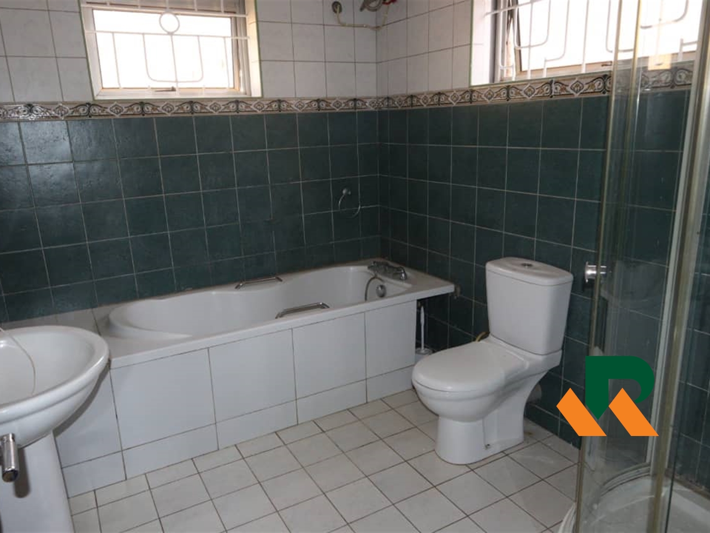 Bungalow for rent in Muyenga Kampala