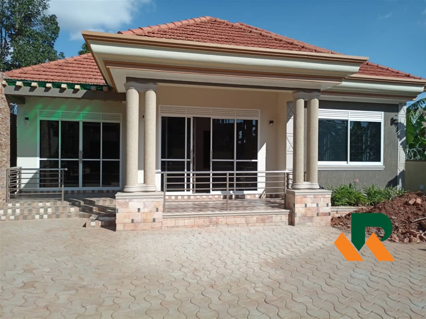 Bungalow for sale in Kitende Wakiso