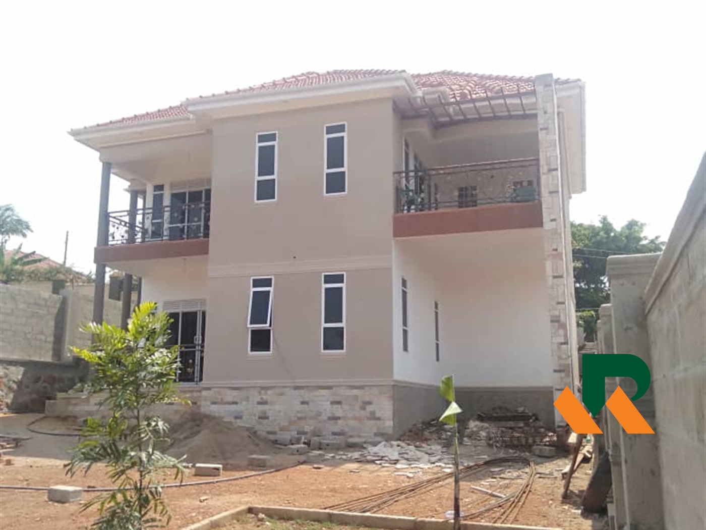 Storeyed house for sale in Kajjansi Wakiso