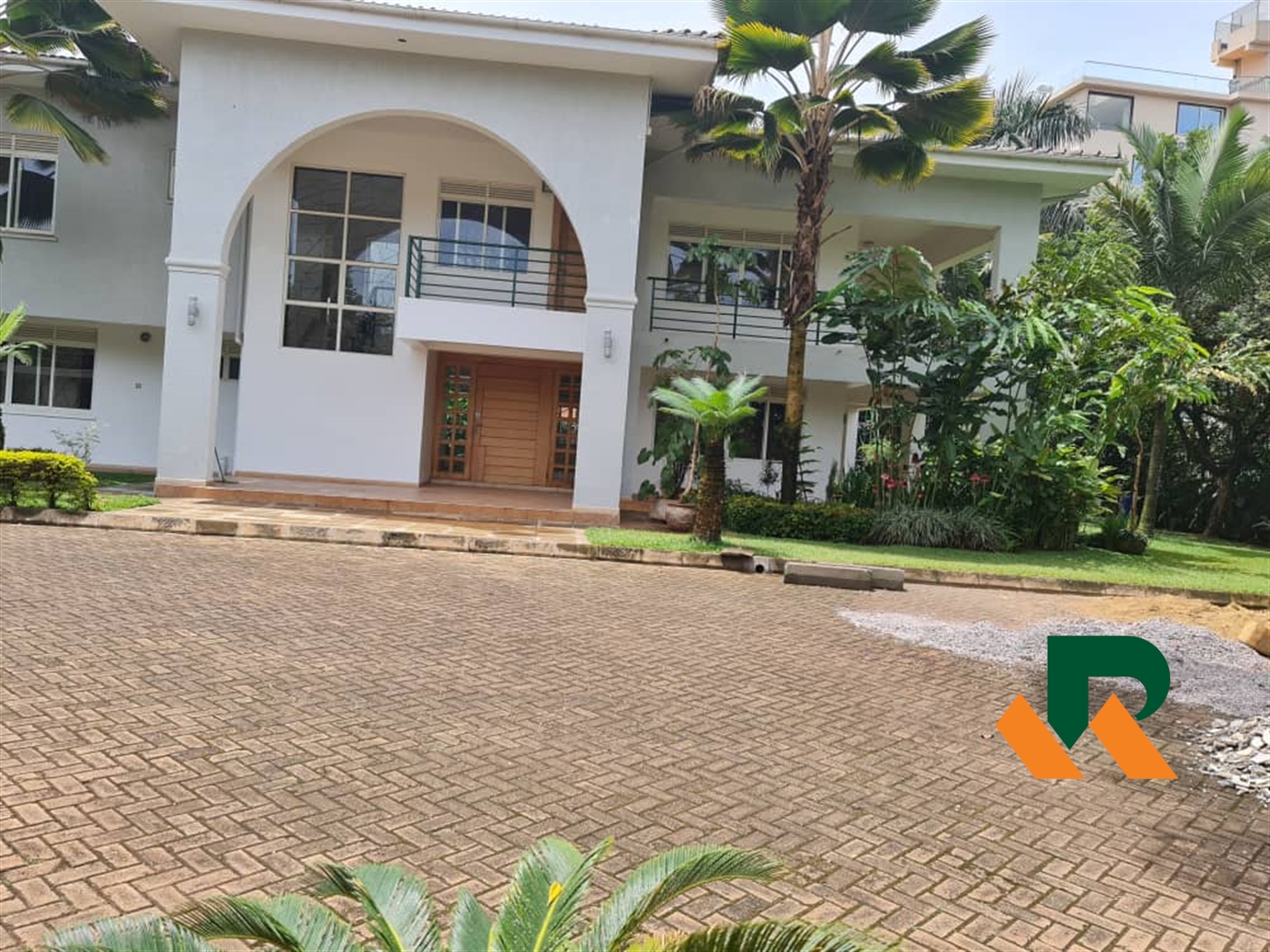 Storeyed house for rent in Naguru Kampala