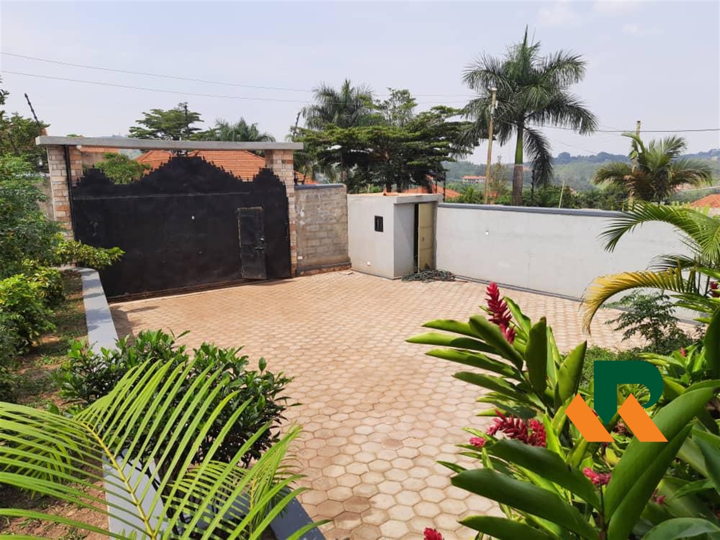 Bungalow for sale in Bwebajja Wakiso