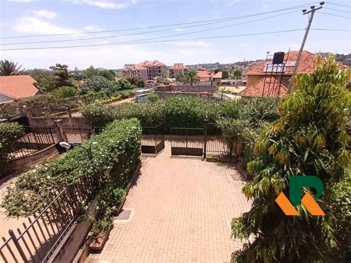 Town House for rent in Muyenga Kampala