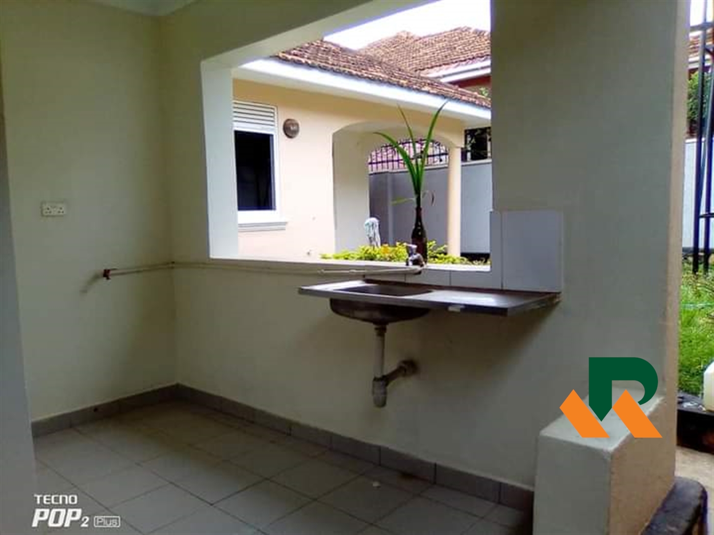 Villa for rent in Najjera Wakiso