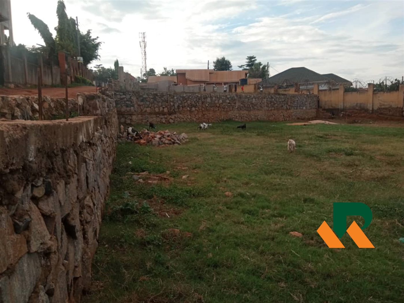 Commercial Land for rent in Zana Wakiso