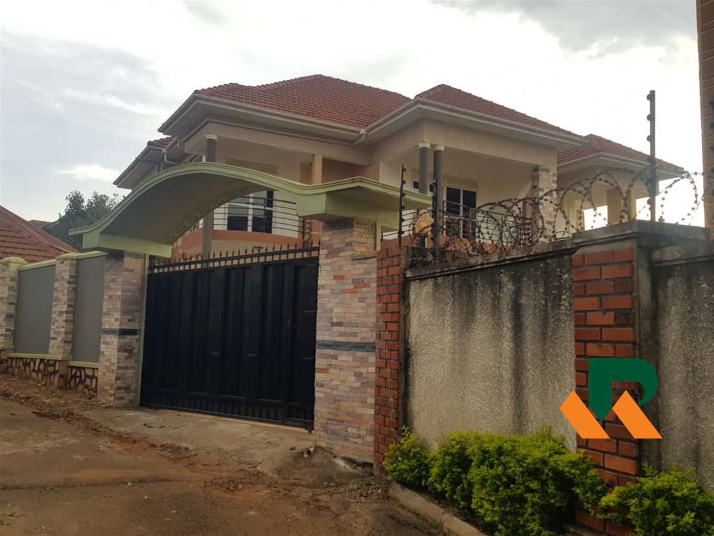 Storeyed house for sale in Najjera Wakiso