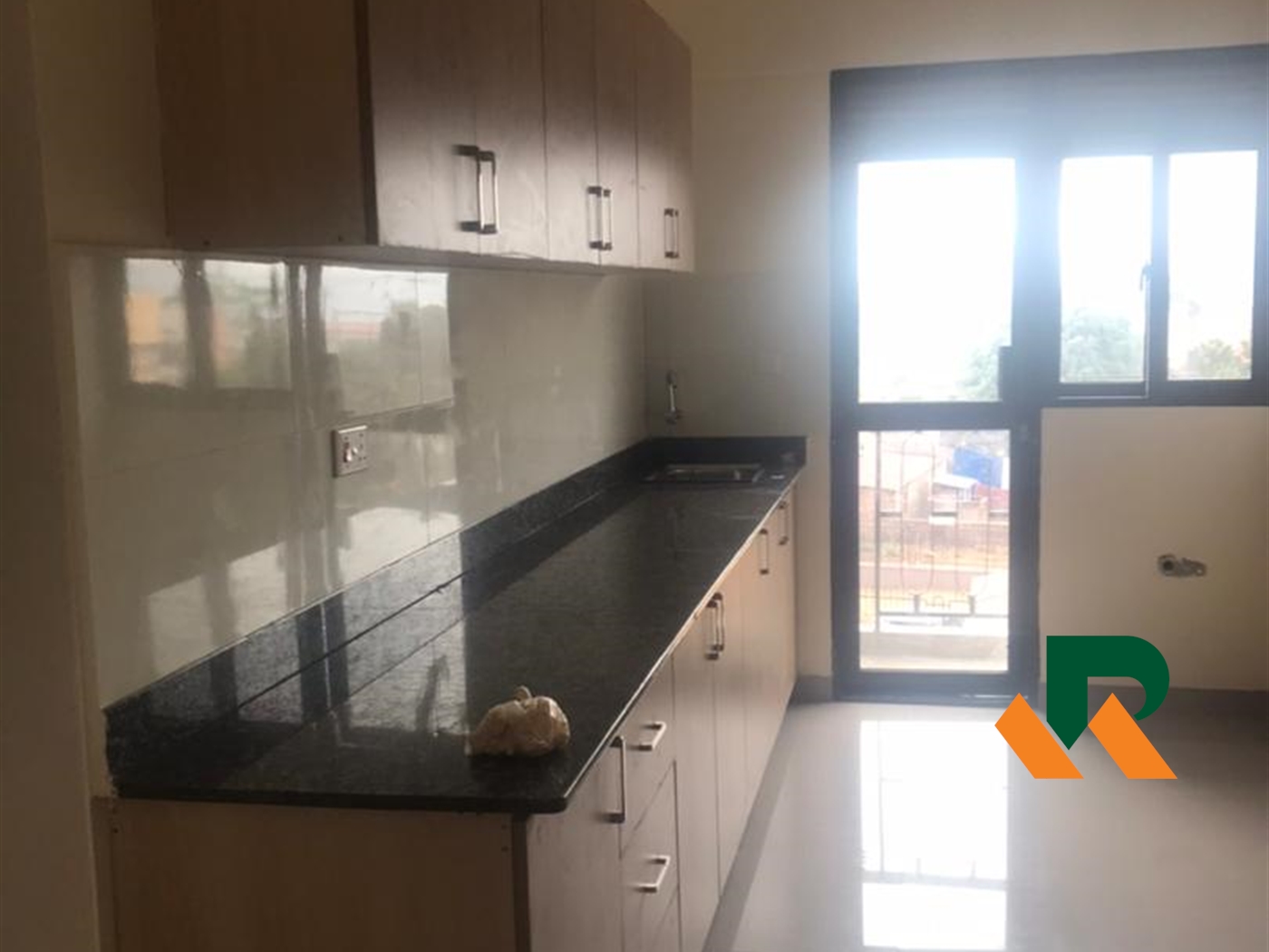 Apartment for sale in Bugoloobi Kampala