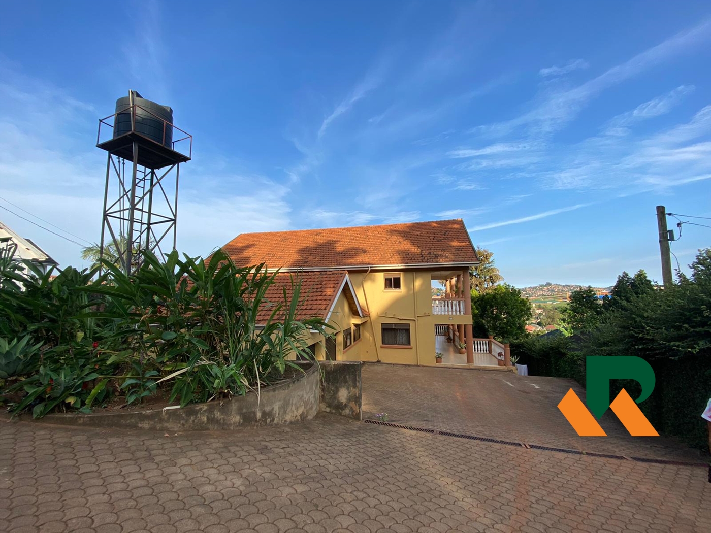 Storeyed house for sale in Bunamwaya Wakiso