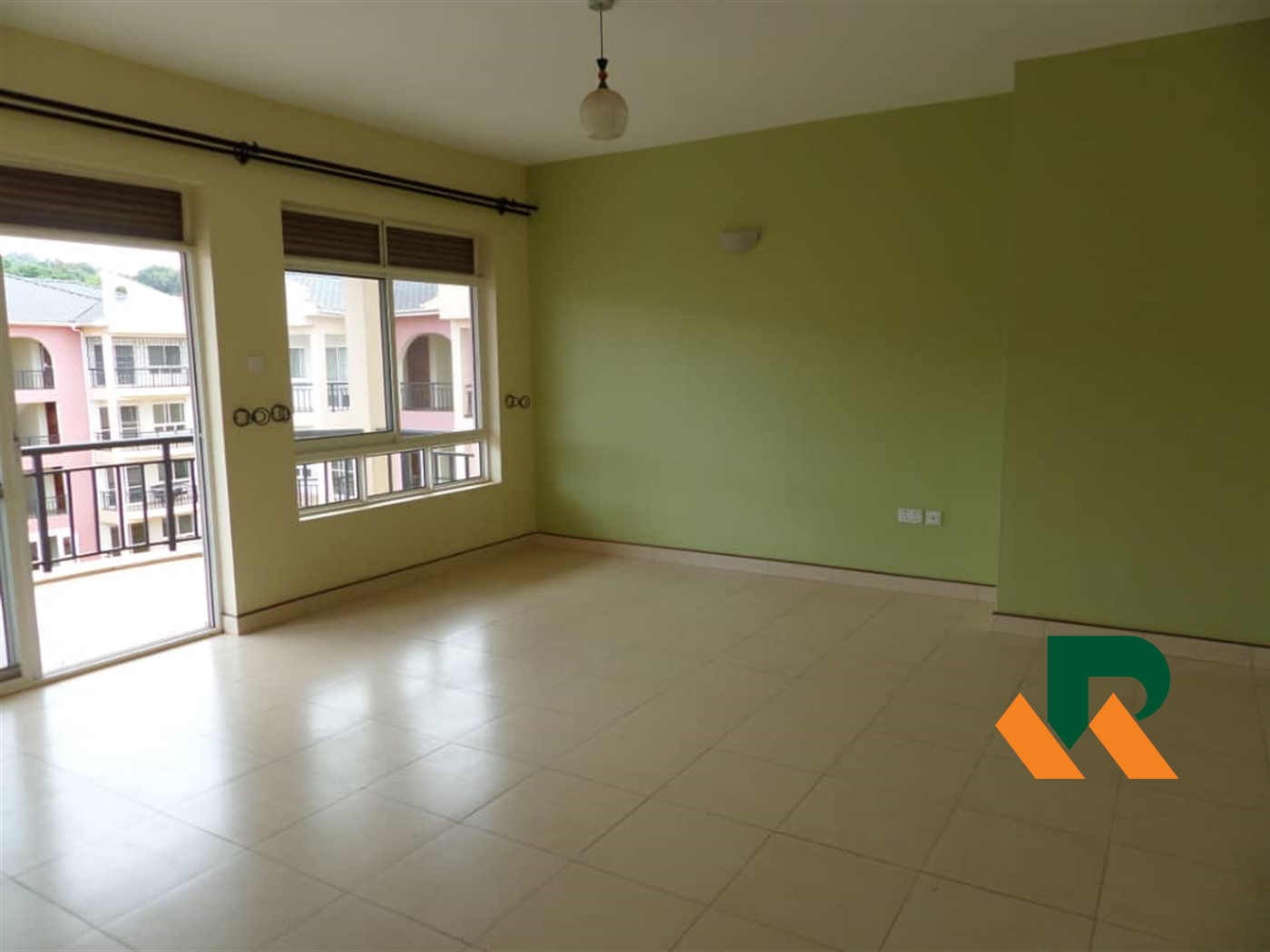 Apartment for sale in Bugoloobi Kampala