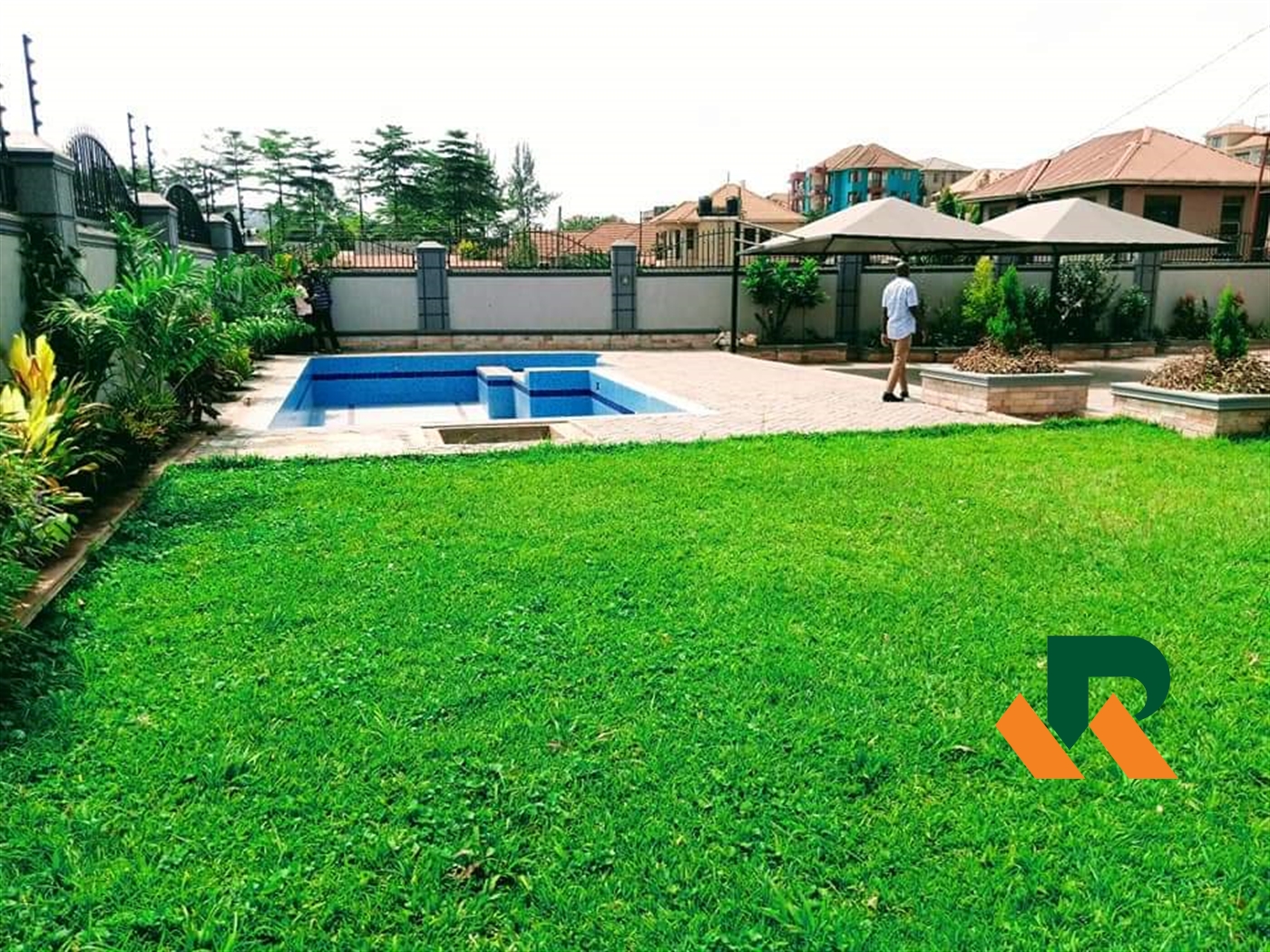 Mansion for sale in Kyanja Kampala