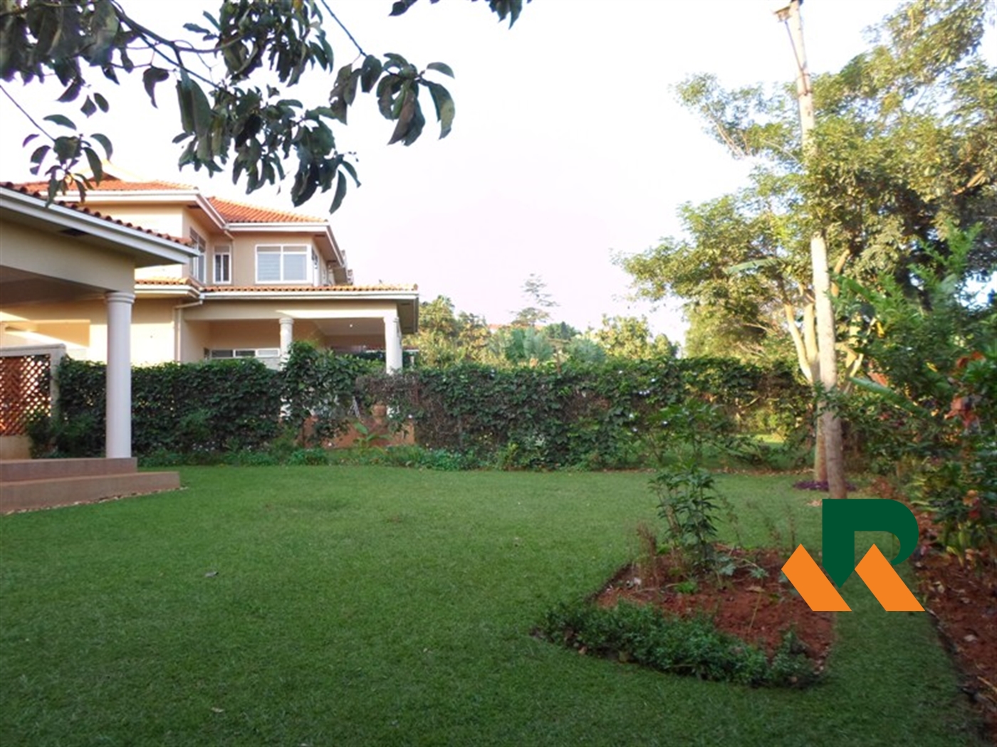 Town House for rent in Naguru Kampala