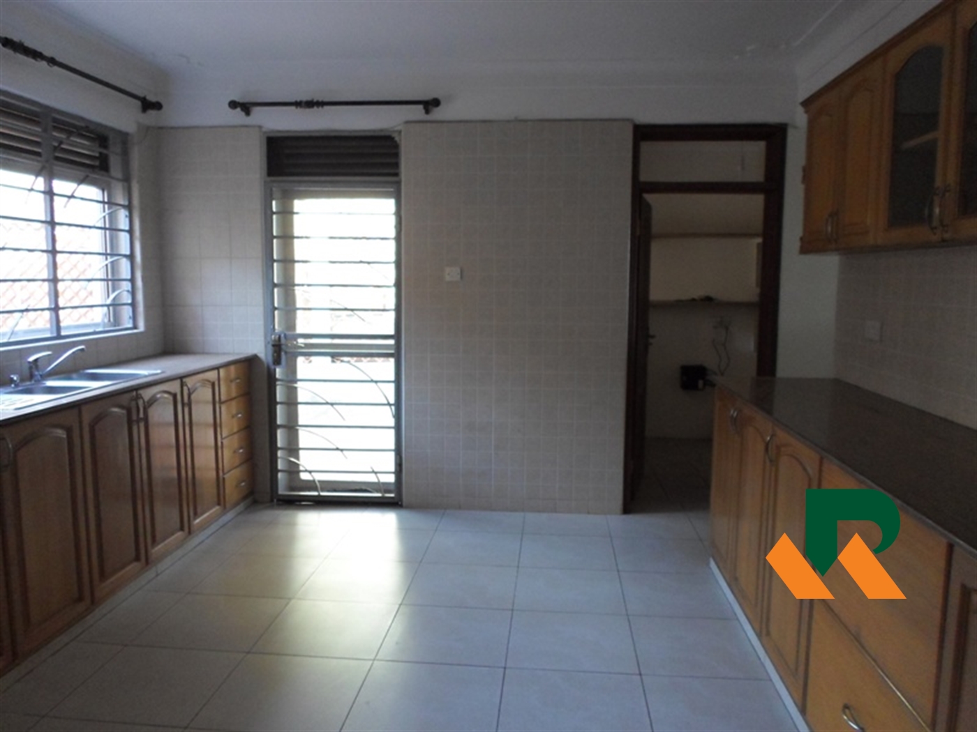 Town House for rent in Naguru Kampala