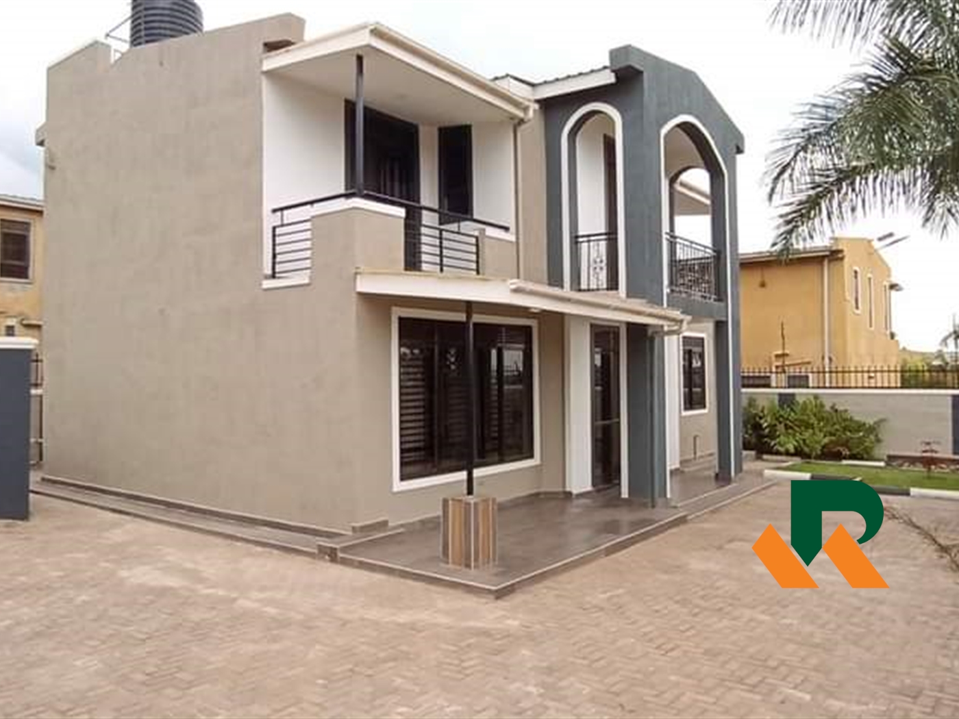 Storeyed house for rent in Kireka Wakiso