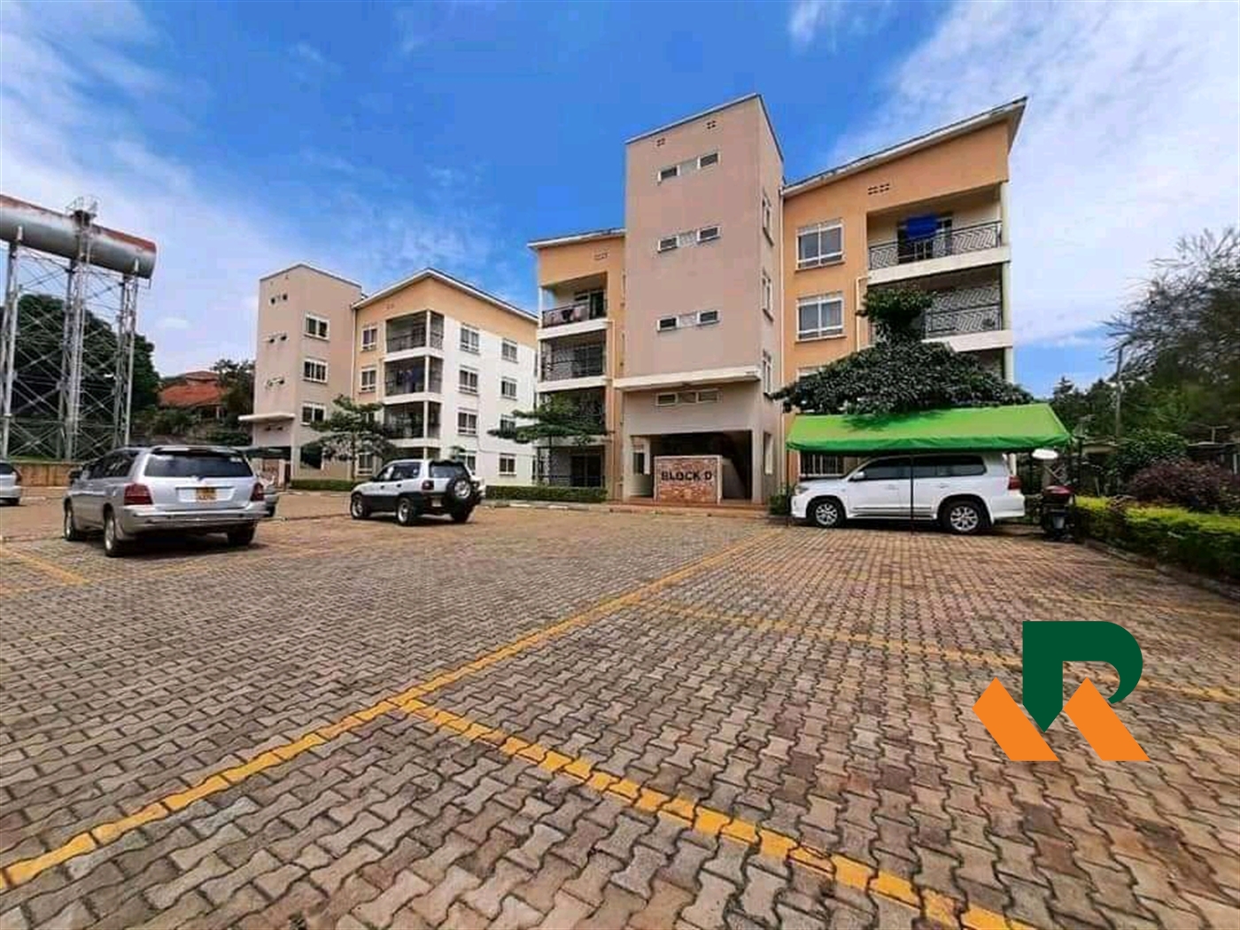 Apartment for sale in Bugoloobi Kampala