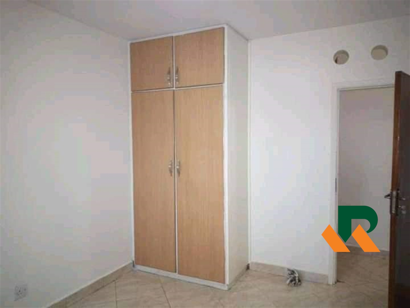 Apartment for sale in Bugoloobi Kampala