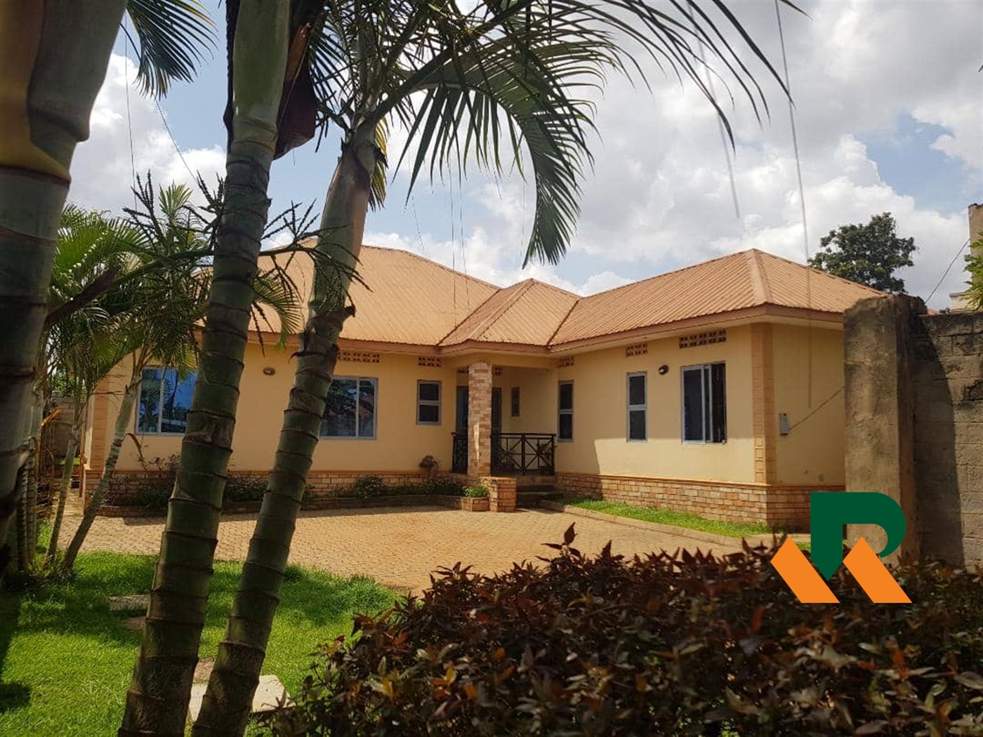 Bungalow for sale in Kungu Wakiso