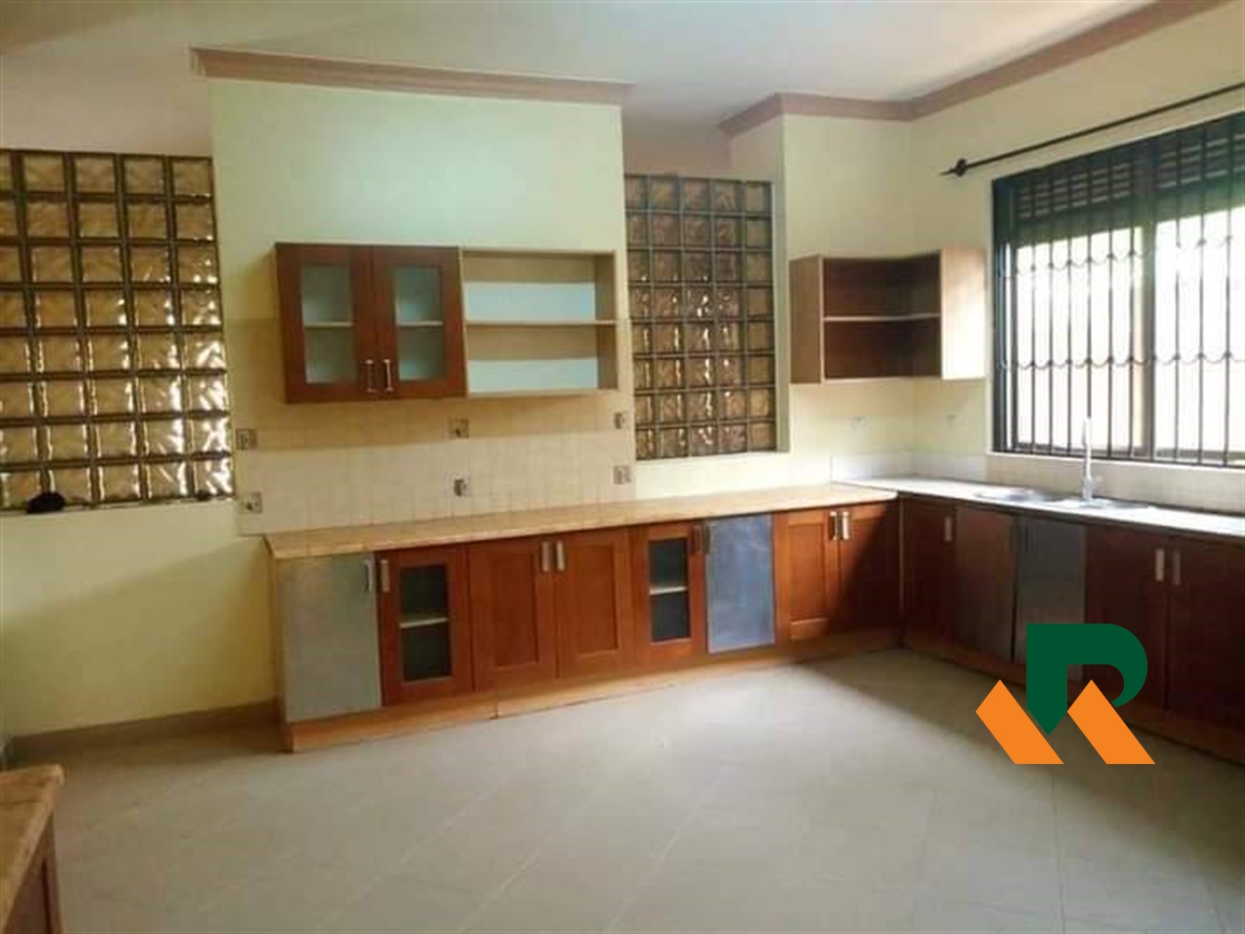 Bungalow for sale in Luzira Kampala