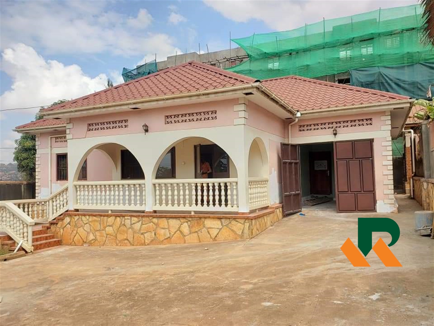 Bungalow for rent in Kansanga Kampala