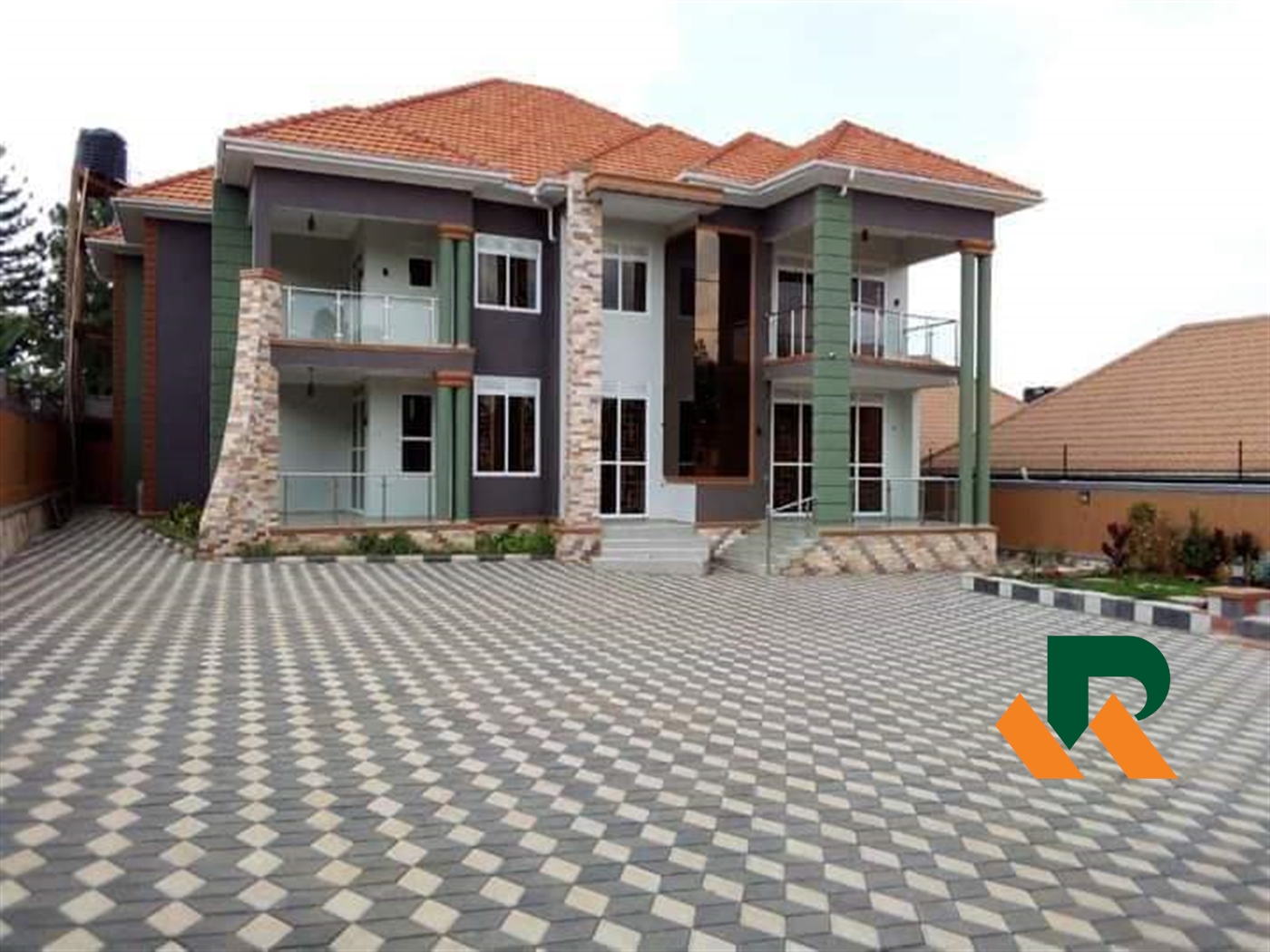 Storeyed house for sale in Kira Wakiso