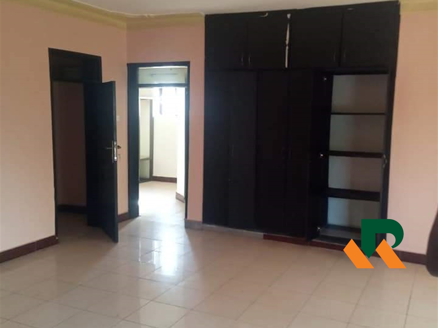 Storeyed house for rent in Kansanga Kampala