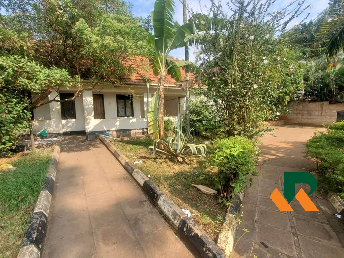 Bungalow for rent in Muyenga Kampala