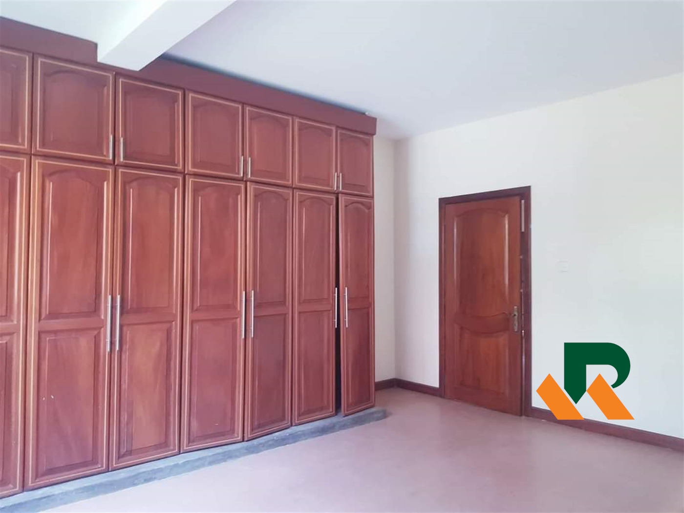 Storeyed house for rent in Muyenga Kampala