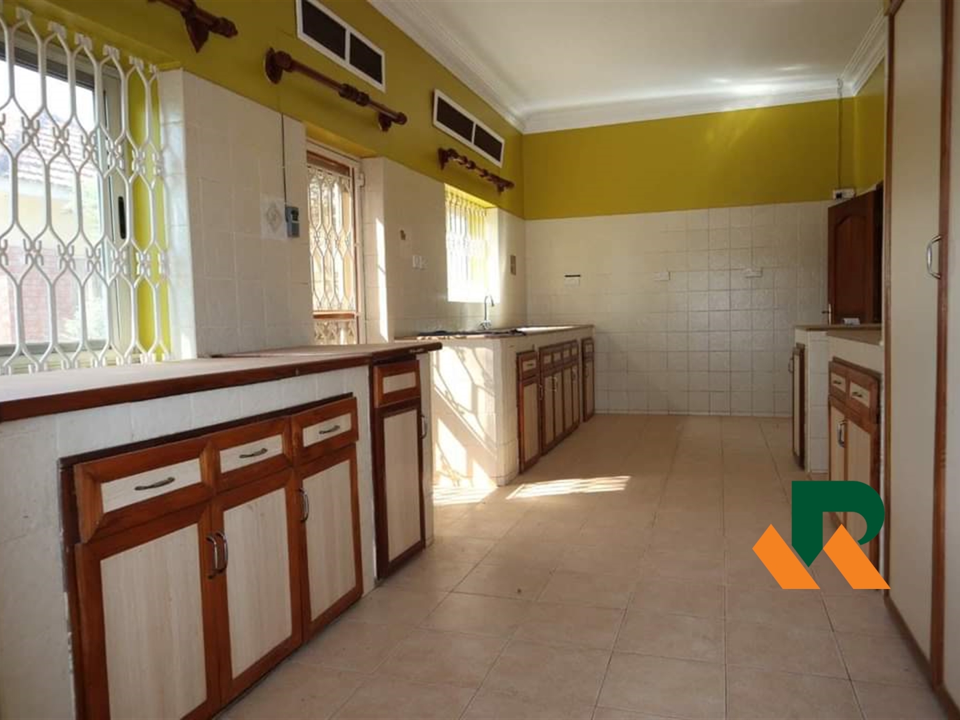 Bungalow for sale in Munyonyo Kampala