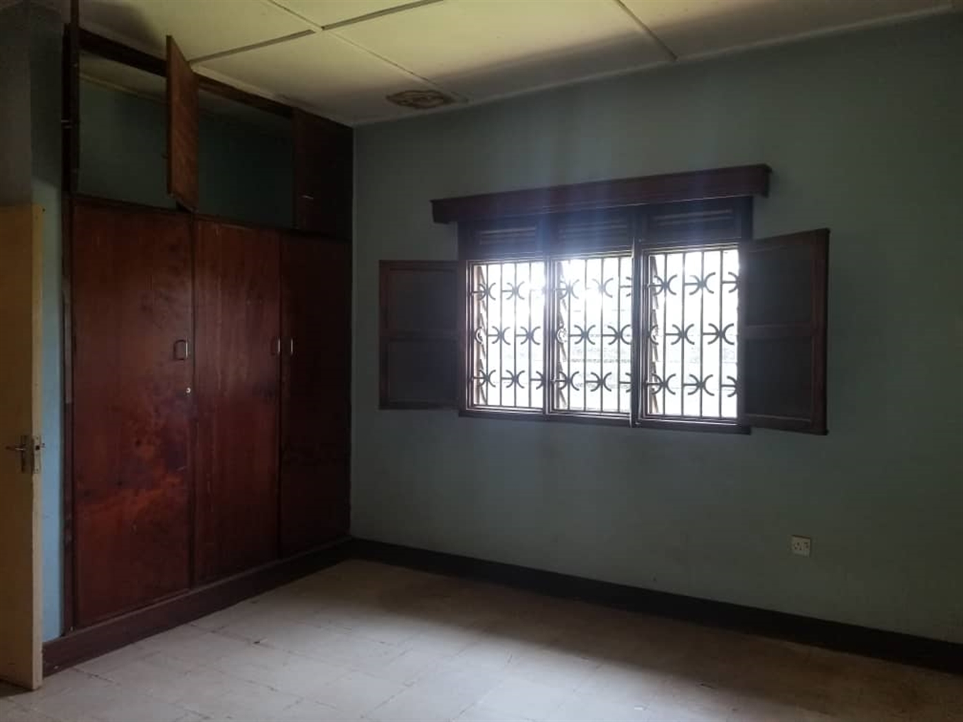 Office Space for rent in Mengo Kampala