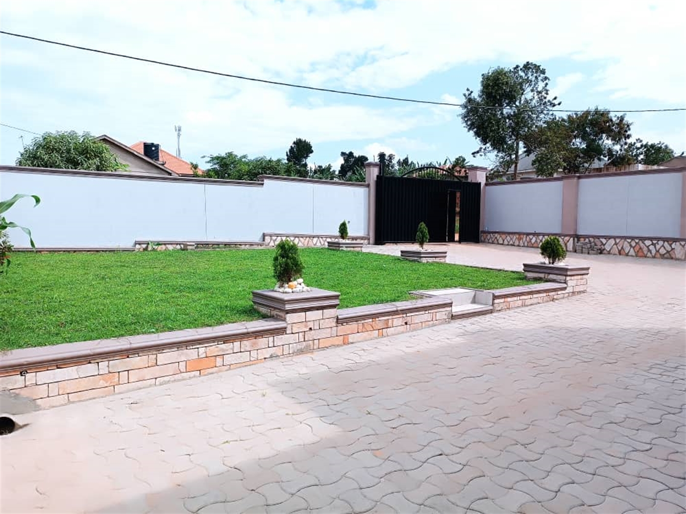 Bungalow for sale in Kira Wakiso