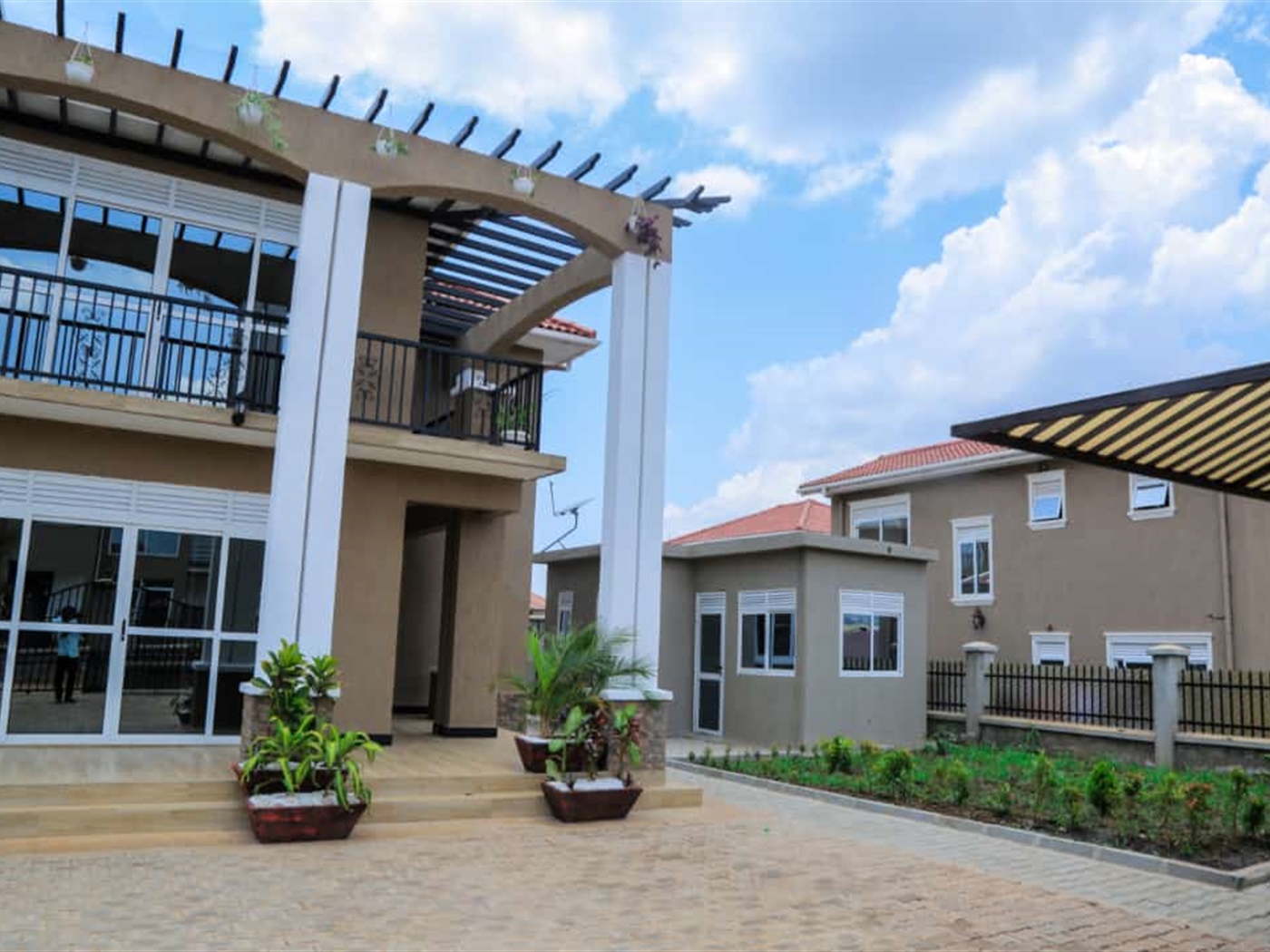 Villa for rent in Kigo Wakiso