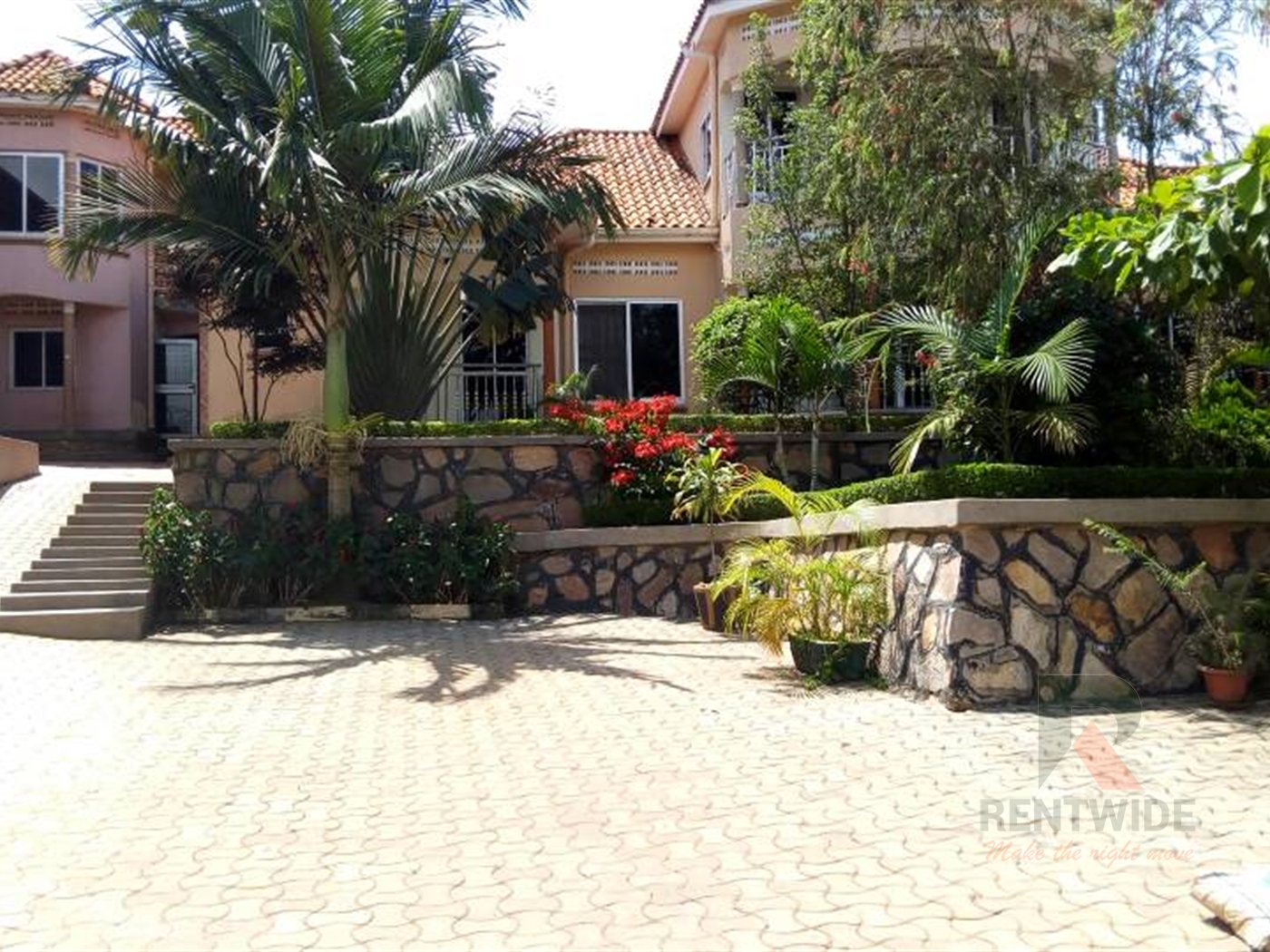 Maisonette for sale in Munyonyo Kampala